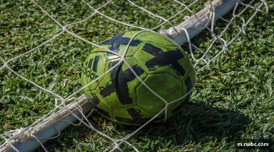 Betway必威西汉姆联官方网站🎯 从 T 恤到奖杯，每一件都承载着你的故事！🏅